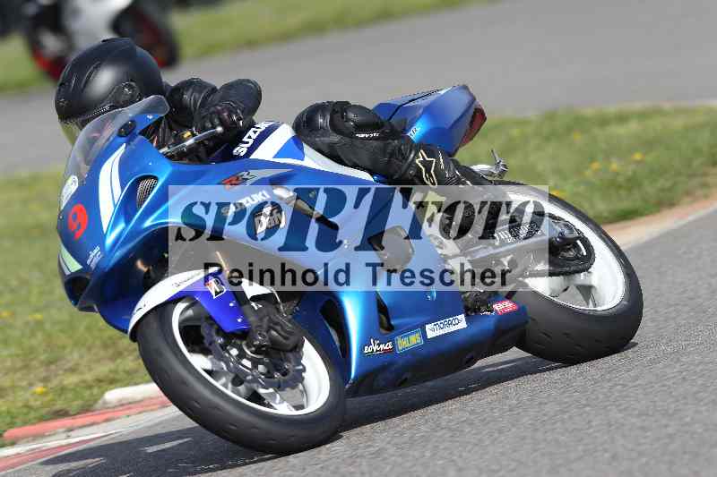 /Archiv-2023/06 10.04.2023 Moto Club Anneau du Rhin/Blanc-Novice/9